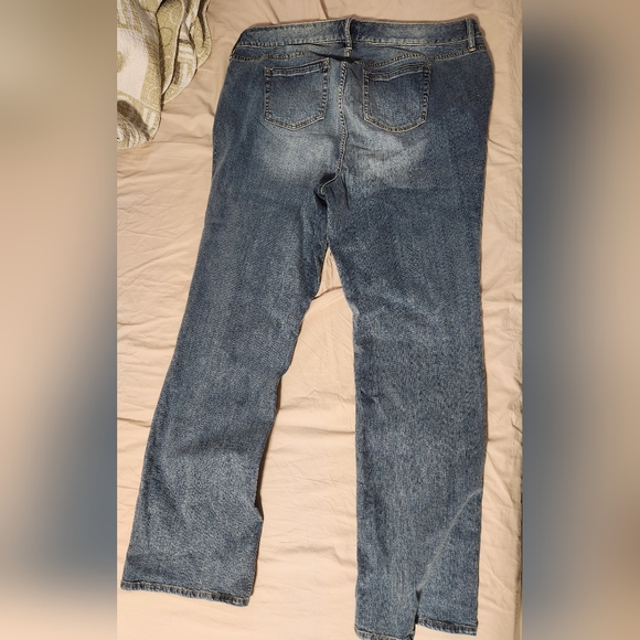 Jeans - Picture 2 of 3